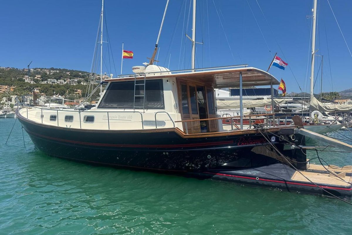 Exterior view of Balsamico, a Menorquin Yachts Menorquin 160 motorboat at Port d'Andratx, Spain