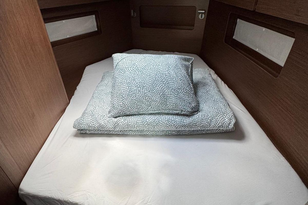Cabin on Katja, a Beneteau Oceanis 37.1 sailboat at Grad Biograd na Moru, Croatia