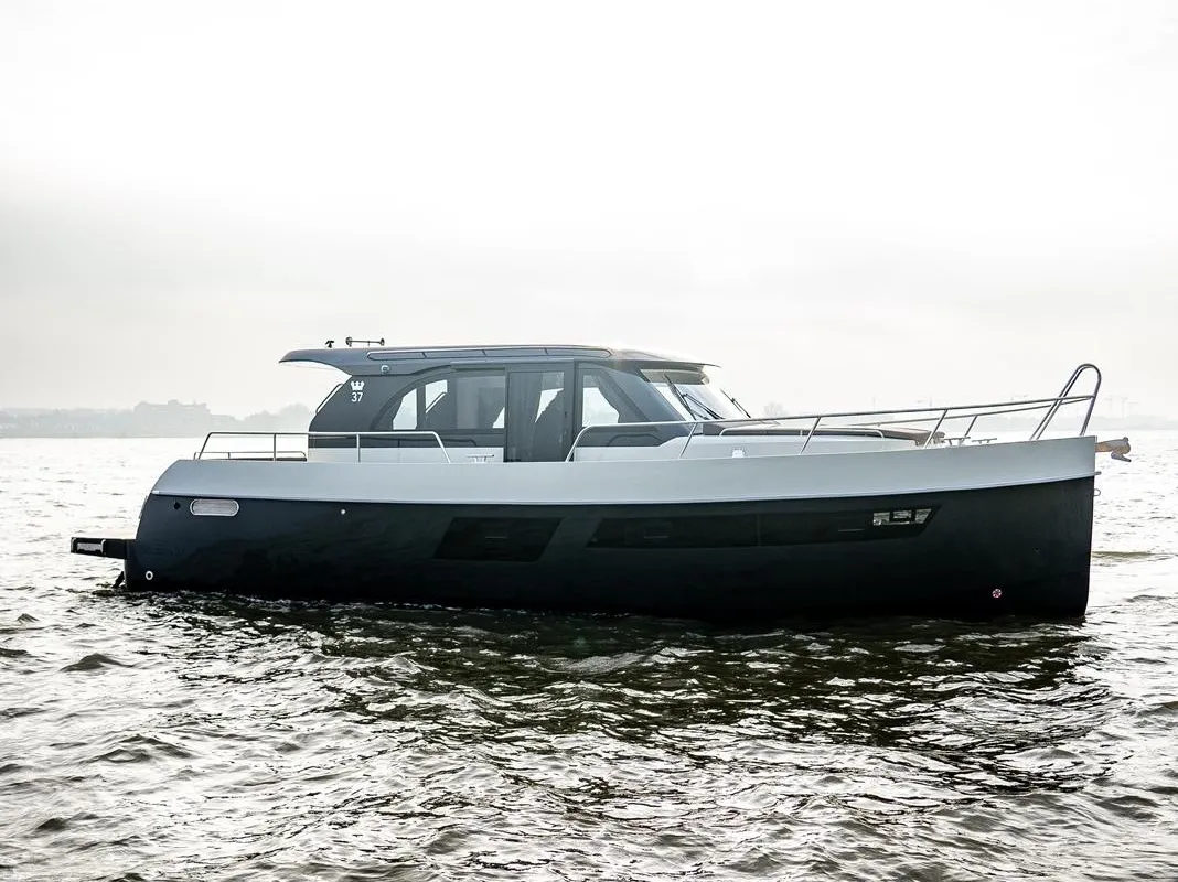 Exterior view of Hvar, a Maxima Boats Maxima 37 yacht at Seget Donji, Croatia