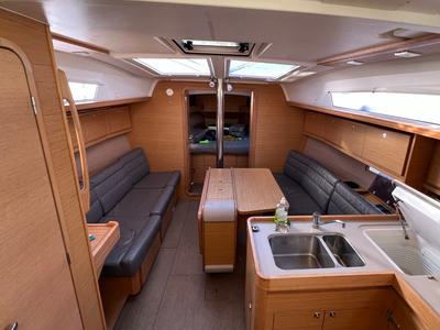 Salon of Excalibur, a Dufour 382 Grand Large sailboat at Port Navalo, France