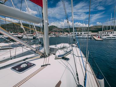 Deck of Ana B, a Jeanneau Sun Odyssey 49i sailboat at Seget Donji, Croatia
