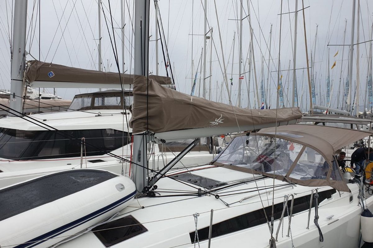 Exterior view of Jutisa, a Jeanneau Sun Odyssey 410 sailboat at Grad Pula, Croatia