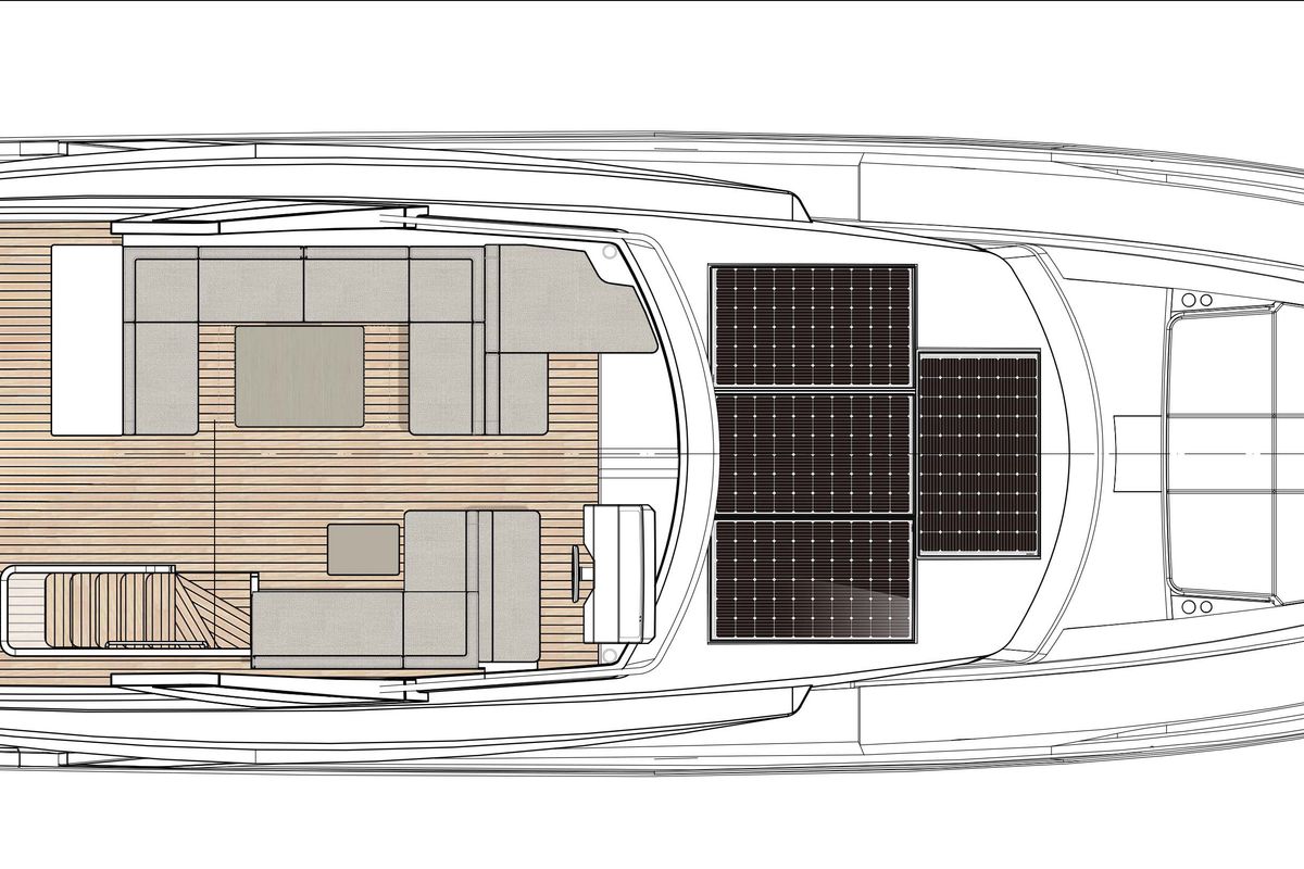 Deck of Seven Seas, a Greenline 58 Fly yacht at Pirovac, Croatia