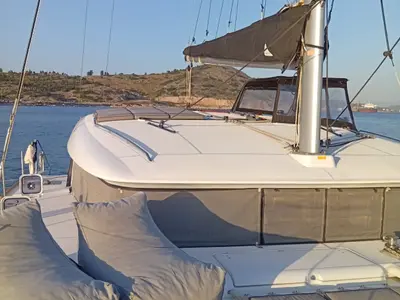 Seaker, a Lagoon Lagoon 400 S2 catamaran at Athens, Greece