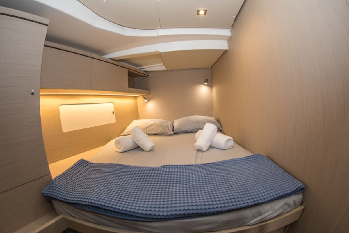 Cabin on Nireas, a Beneteau Oceanis 51.1 sailboat at Athens, Greece