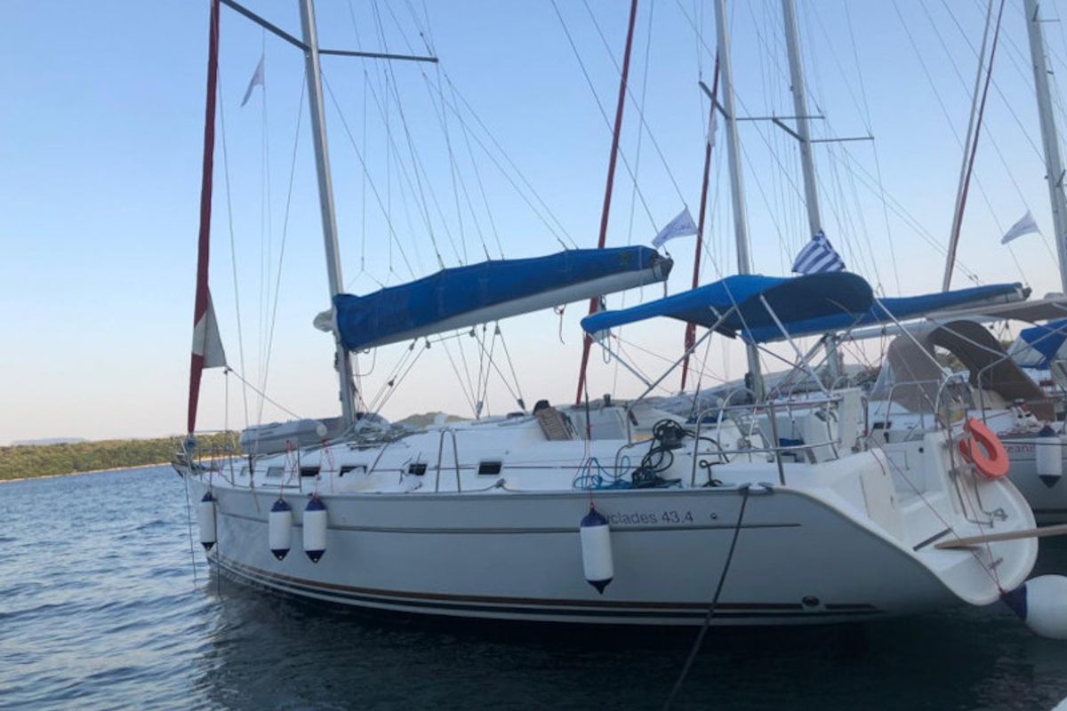 Exterior view of Crash, a Beneteau Cyclades 43.4 sailboat at Figari/Golfo Aranci, Italy