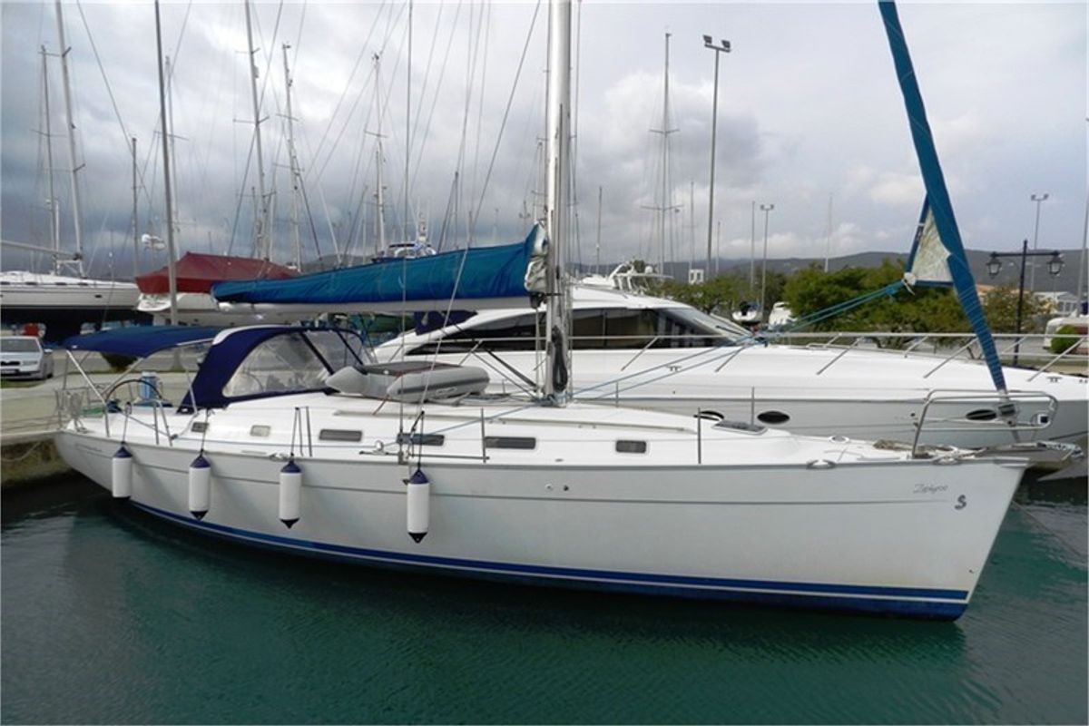 Exterior view of Crash, a Beneteau Cyclades 43.4 sailboat at Figari/Golfo Aranci, Italy
