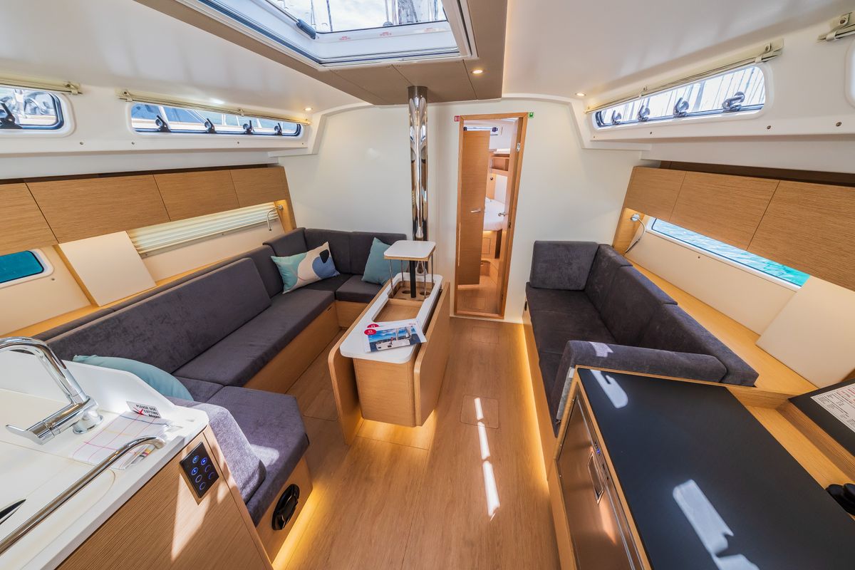 Salon of La Brisa, a Hanse Yachts Hanse 410 sailboat at Grad Kaštela, Croatia