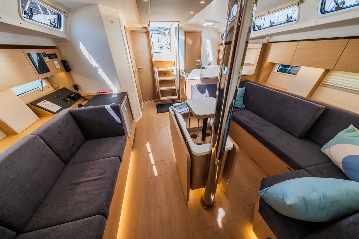 Salon of La Brisa, a Hanse Yachts Hanse 410 sailboat at Grad Kaštela, Croatia