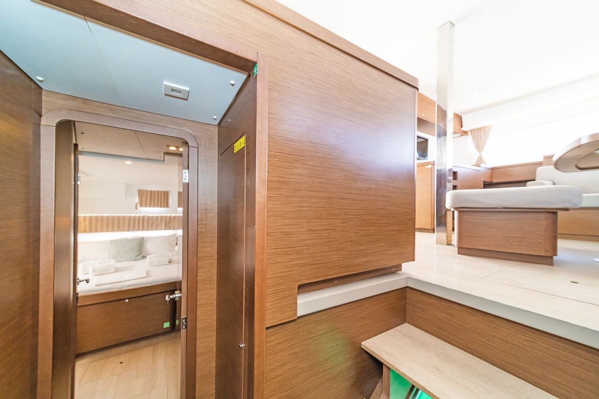 Cabin on Equilibrium, a Lagoon 42 catamaran at Gouvia, Greece