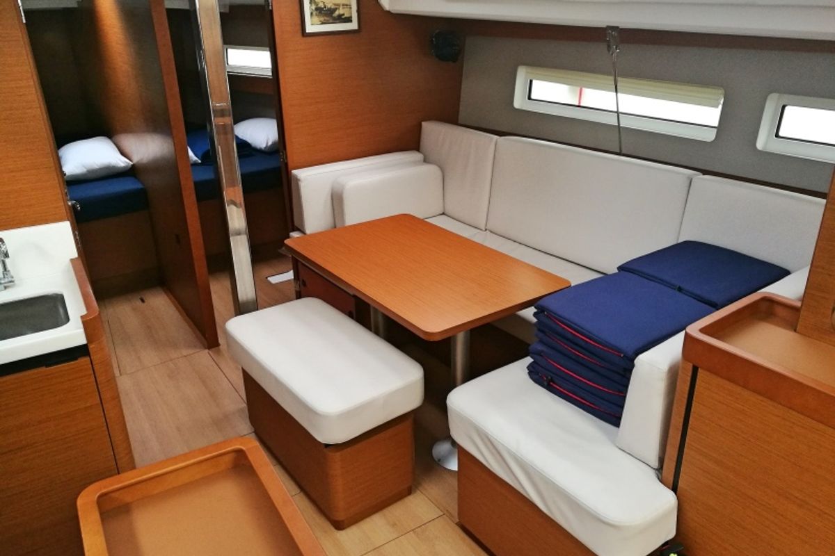 Salon of Sandy, a Jeanneau Sun Odyssey 440 sailboat at Piombino, Italy