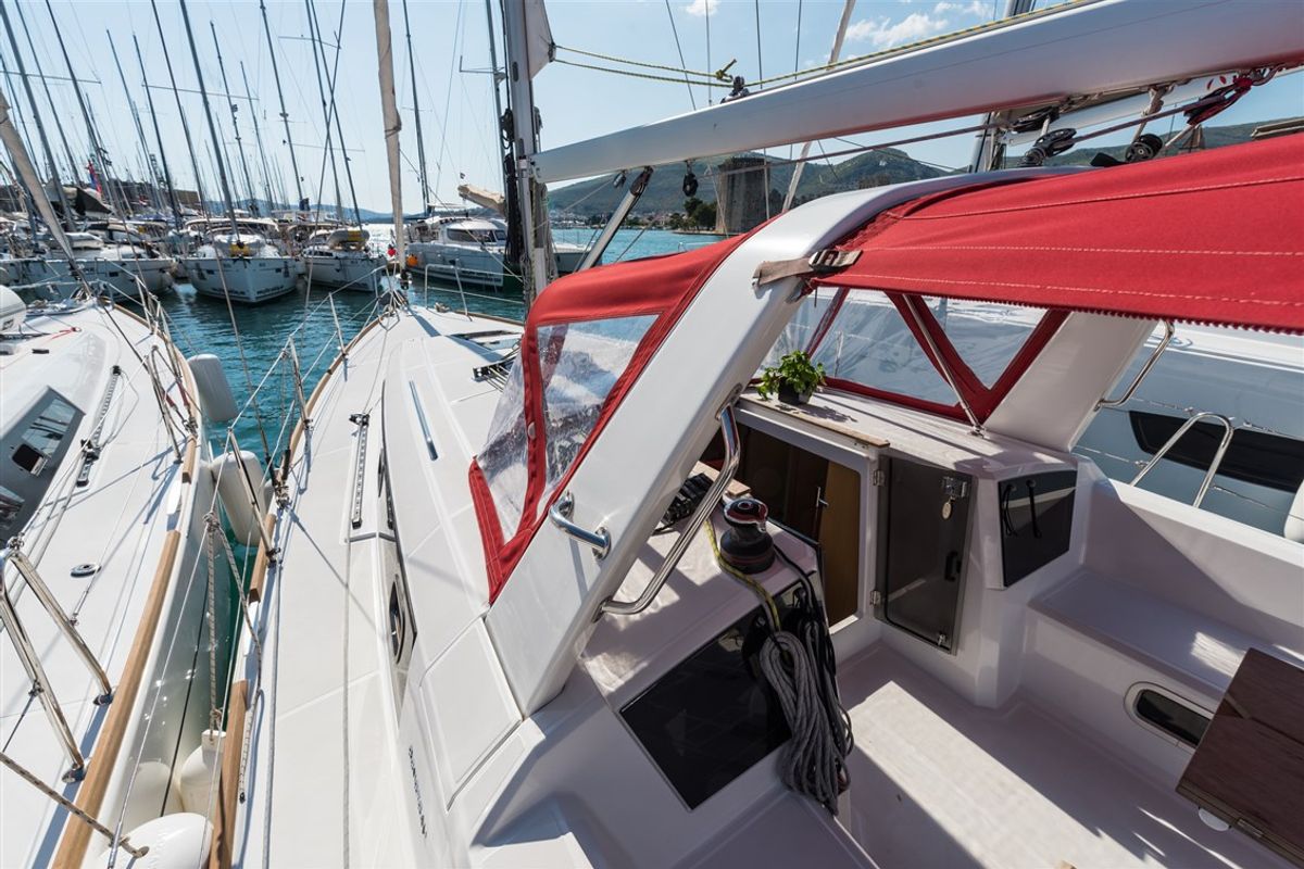 Deck of Rusalka, a Beneteau Oceanis 38 sailboat at Općina Medulin, Croatia