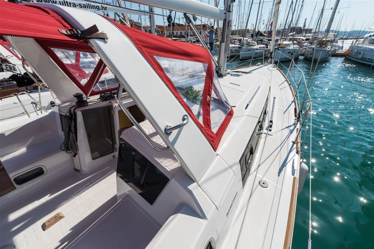 Deck of Rusalka, a Beneteau Oceanis 38 sailboat at Općina Medulin, Croatia