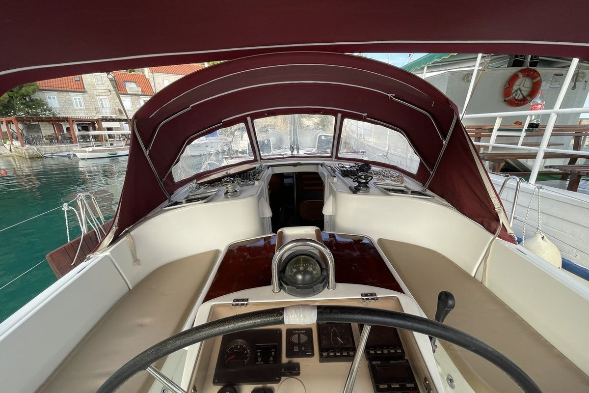Cockpit of M&M, a Beneteau Oceanis 411 Celebration sailboat at Grad Omiš, Croatia