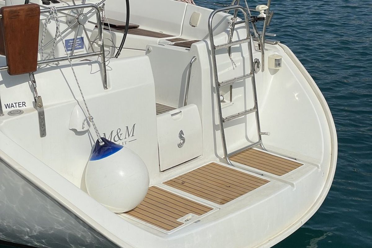 Deck of M&M, a Beneteau Oceanis 411 Celebration sailboat at Grad Omiš, Croatia