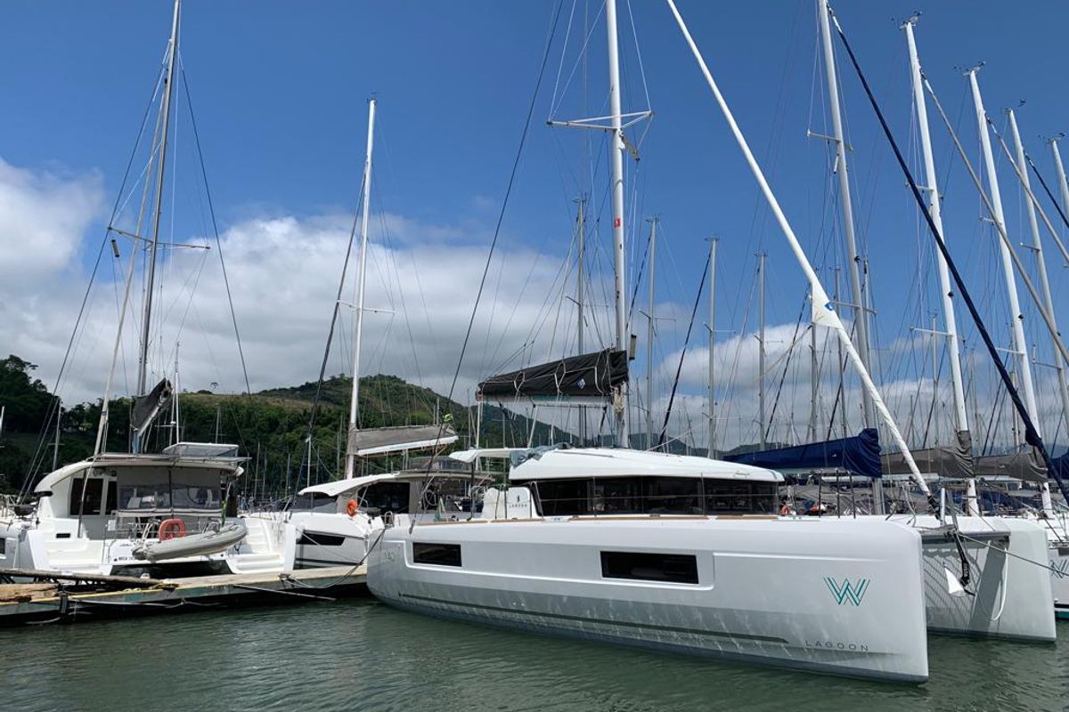 Exterior view of Balacobaco, a Lagoon 40 catamaran at Paraty, Brazil