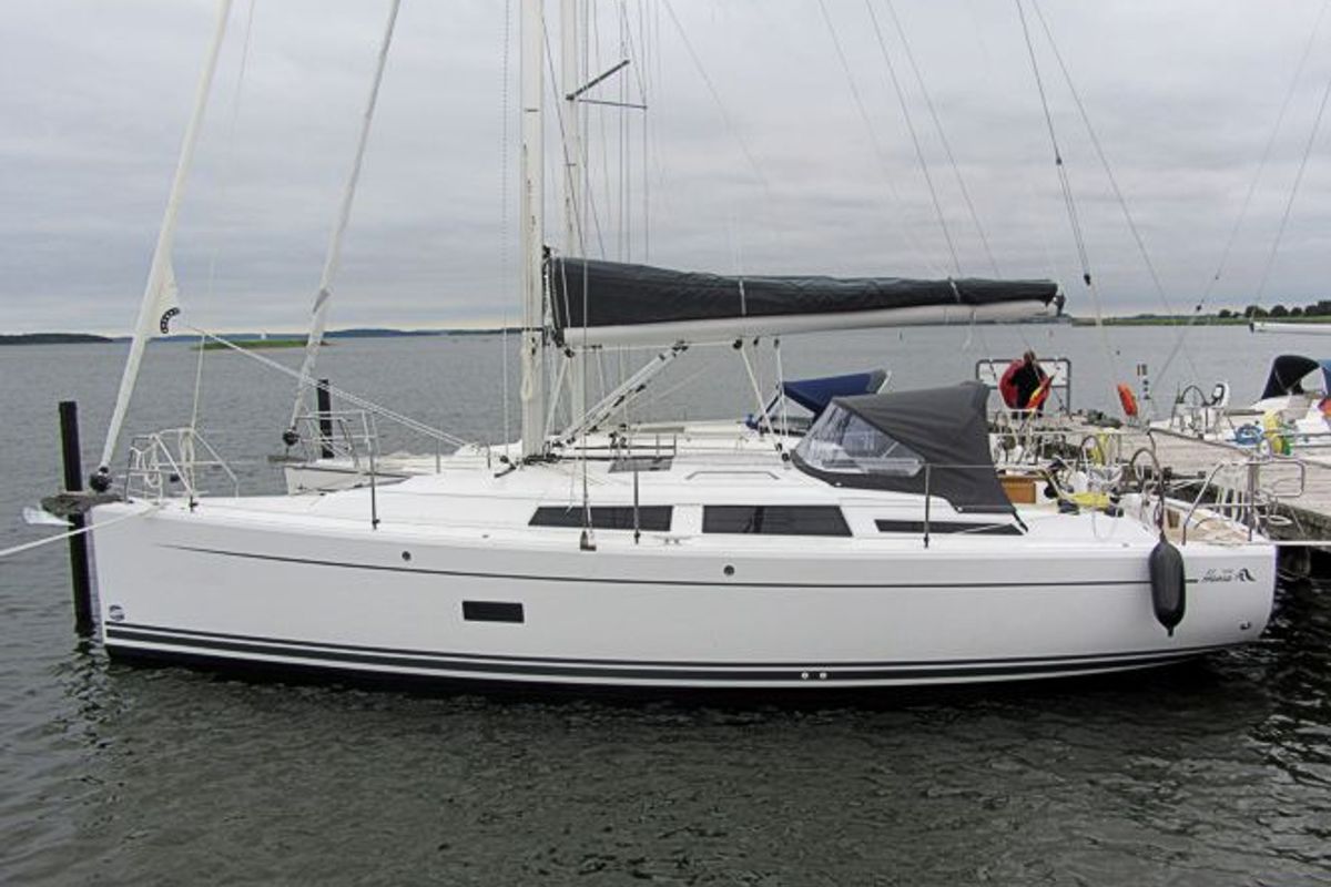 Exterior view of Nineteen, a Hanse Yachts Hanse 348 sailboat at Fisksätra, Sweden