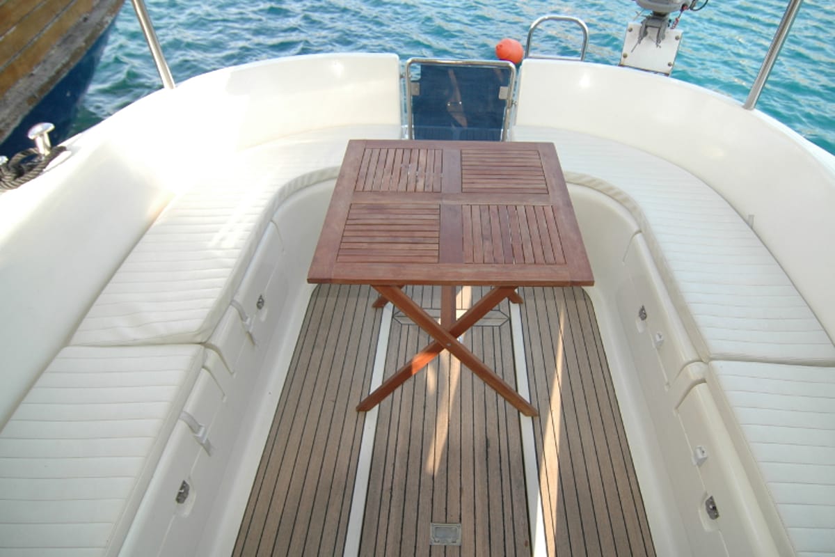 Deck of Fjaka, a SAS - Vektor Adria 1002 motorboat at Općina Sukošan, Croatia