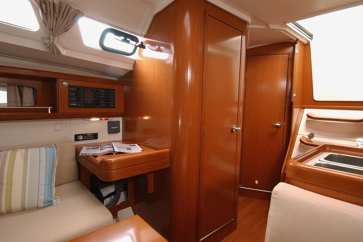 Salon of Seneca, a Beneteau Oceanis 34 sailboat at Roses, Spain