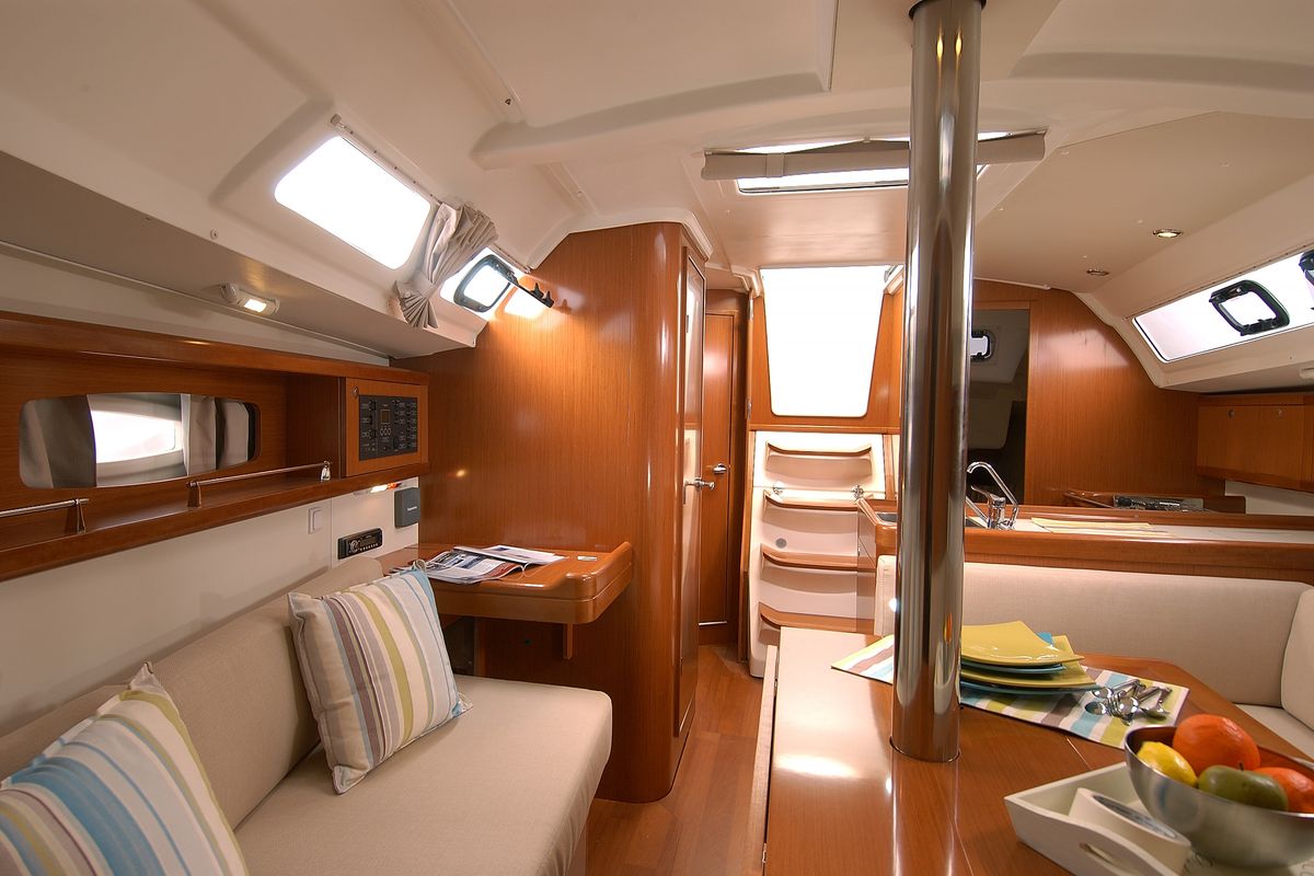 Salon of Seneca, a Beneteau Oceanis 34 sailboat at Roses, Spain