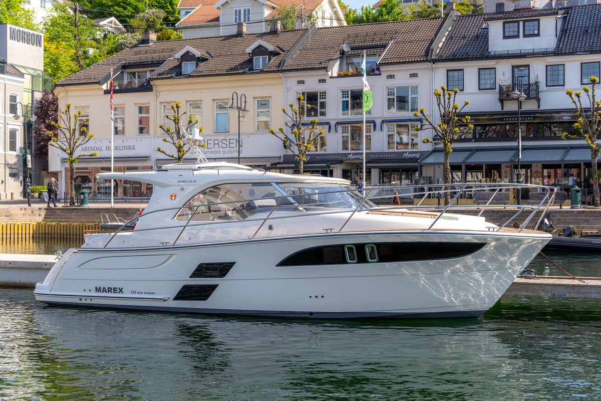 Exterior view of Pepper, a Marex 310 Sun Cruiser motorboat at Corfu, Greece