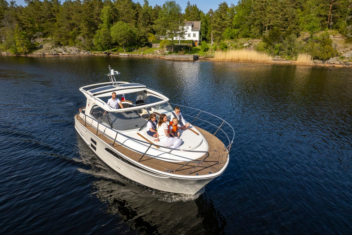 Exterior view of Pepper, a Marex 310 Sun Cruiser motorboat at Corfu, Greece