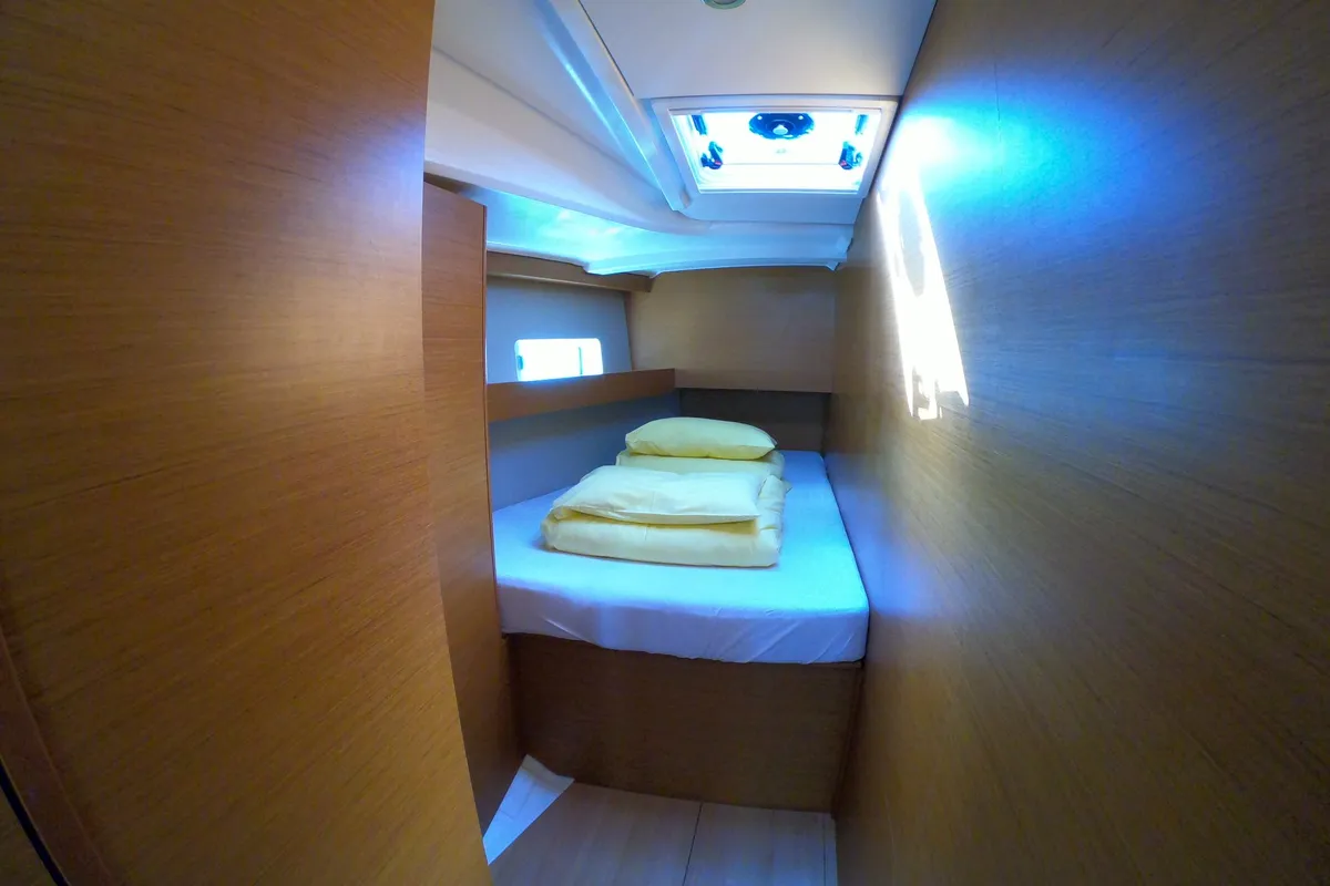 Cabin on Nonna, a Jeanneau Sun Odyssey 490 sailboat at Grad Šibenik, Croatia