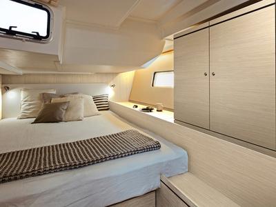 Cabin on Sunsail 52.4 Classic, a Beneteau Oceanis 51.1 sailboat at Tonnarella, Italy