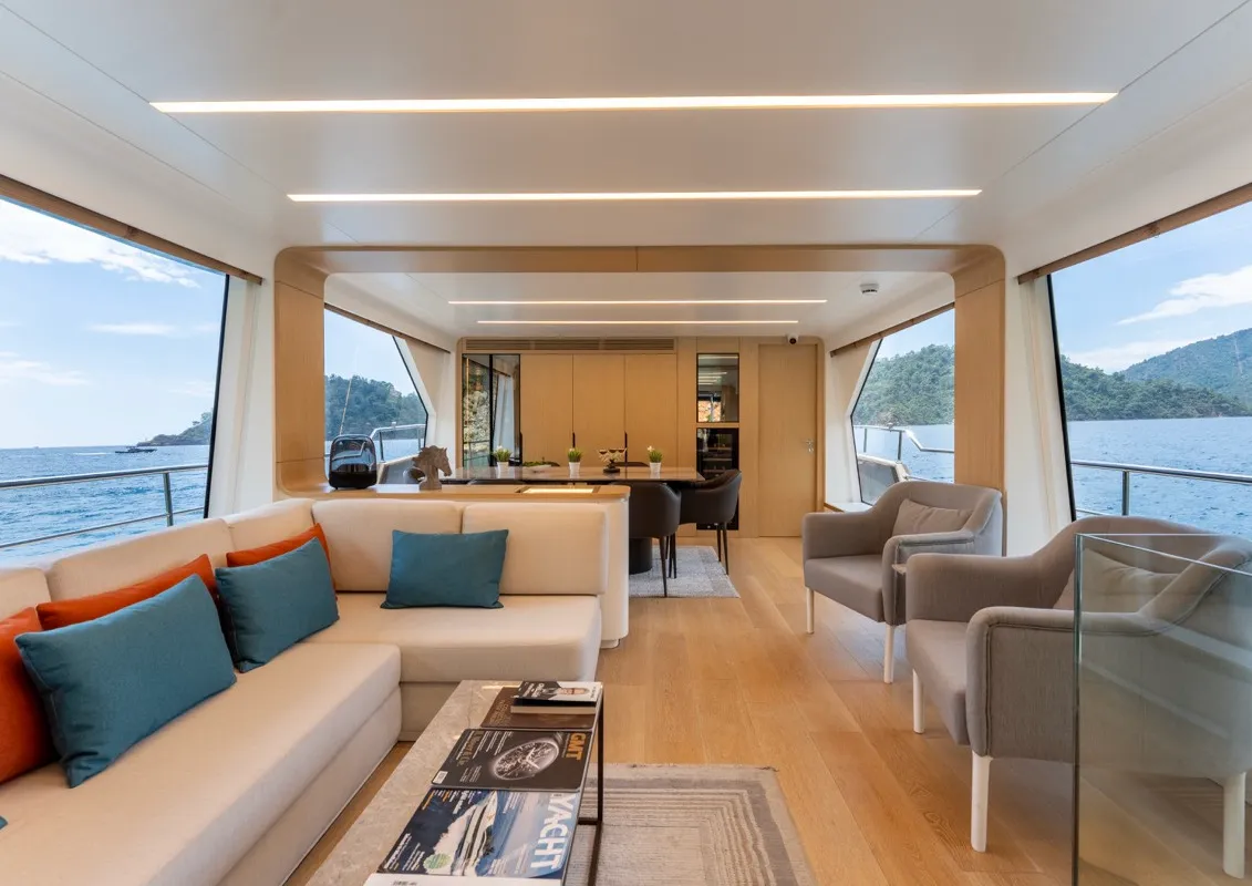Salon of BEYEFENDI H, a Falcon Yachts Beyefendi H yacht at Fethiye, Turkey