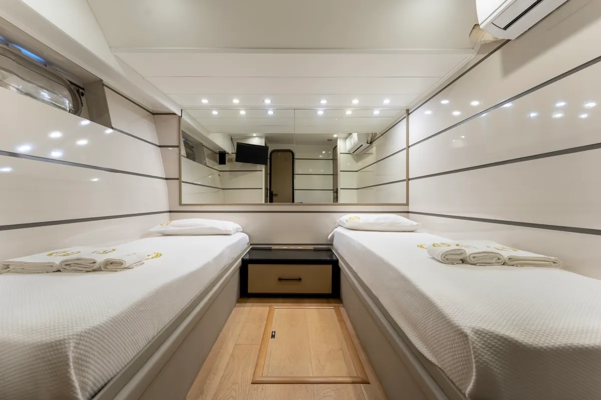 Cabin on BEYEFENDI H, a Falcon Yachts Beyefendi H yacht at Fethiye, Turkey