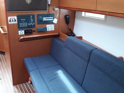 Salon of Mišac, a Bavaria Cruiser 37 sailboat at Općina Sukošan, Croatia