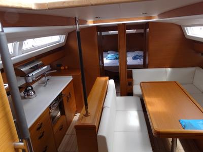 Salon of IL SOLE, a Jeanneau 54 sailboat at Volos Municipality, Greece