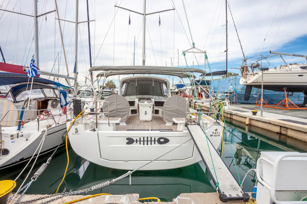 Psari, a Beneteau Oceanis 51.1 sailboat at Mykonos, Greece