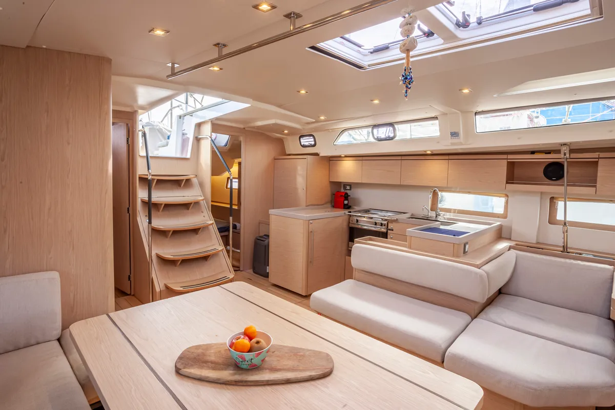 Psari, a Beneteau Oceanis 51.1 sailboat at Mykonos, Greece