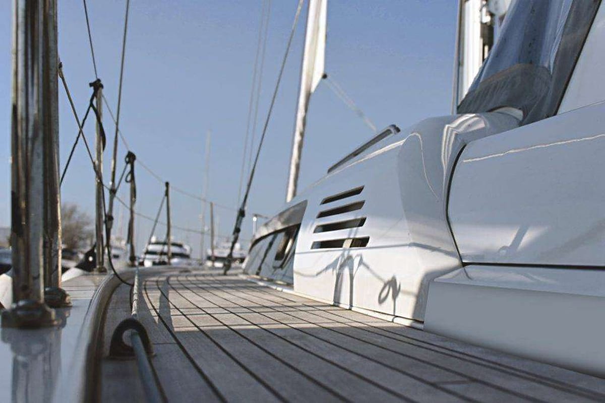 Psari, a Beneteau Oceanis 51.1 sailboat at Mykonos, Greece