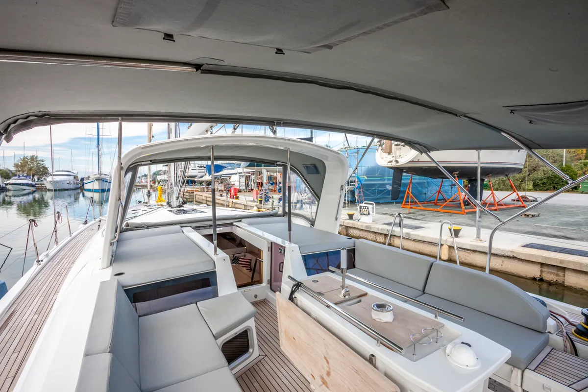 Psari, a Beneteau Oceanis 51.1 sailboat at Mykonos, Greece