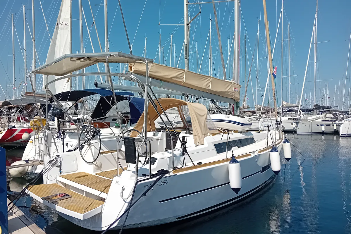 Navita, a Dufour Dufour 350 Grand Large sailboat at Grad Biograd na Moru, Croatia