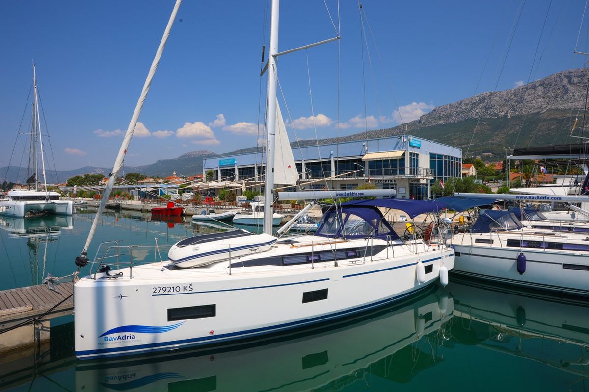 Exterior view of Pomena, a Bavaria C38 sailboat at Grad Kaštela, Croatia