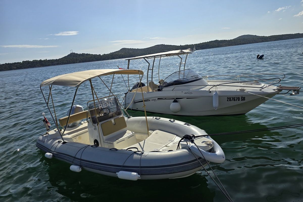 NN, a Marlin 540 rib at Grad Šibenik, Croatia