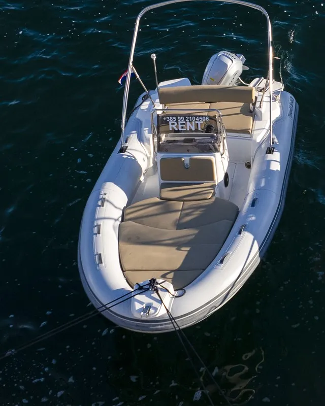 NN, a Marlin 540 rib at Grad Šibenik, Croatia
