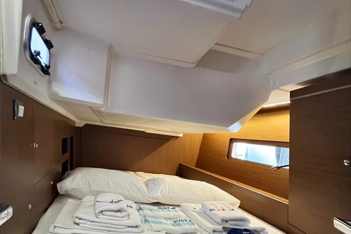 Cabin on Just Dream, a Beneteau Oceanis 46.1 sailboat at Bodrum, Turkey