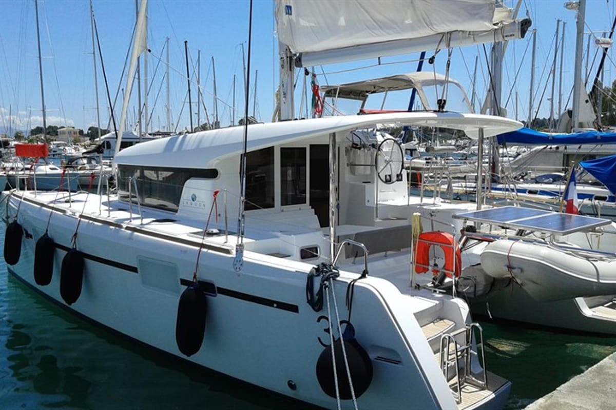 Le Grand Bleu, a Lagoon 39 catamaran at Kontokali, Greece