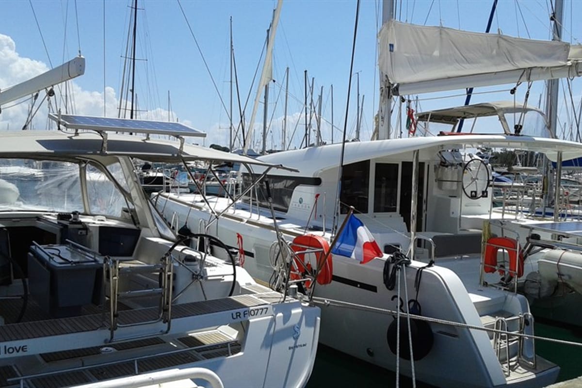 Le Grand Bleu, a Lagoon 39 catamaran at Kontokali, Greece