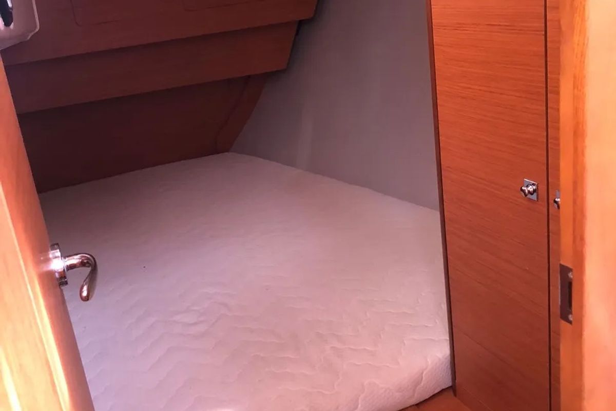 Cabin on Iulo, a Dufour 37 sailboat at Palermo, Italy