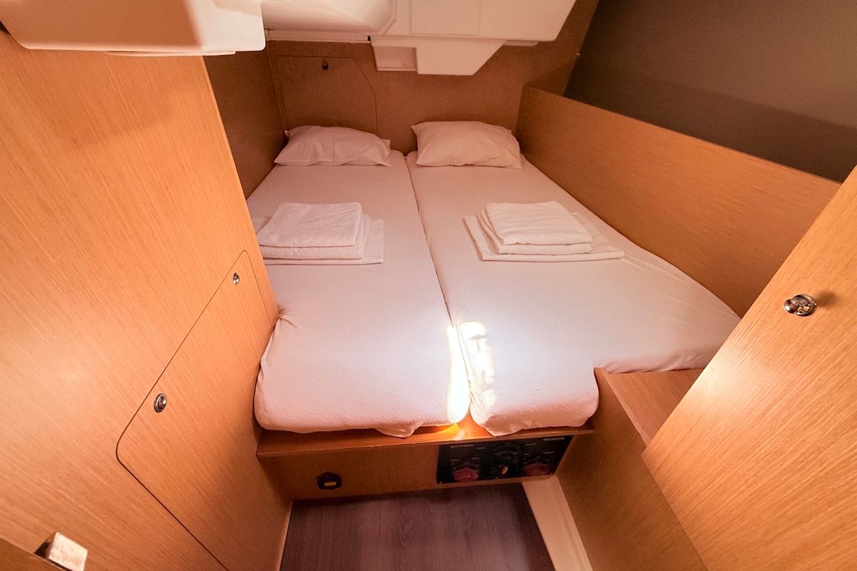 Cabin on Foxy, a Beneteau Oceanis 38.1 sailboat at Općina Sukošan, Croatia