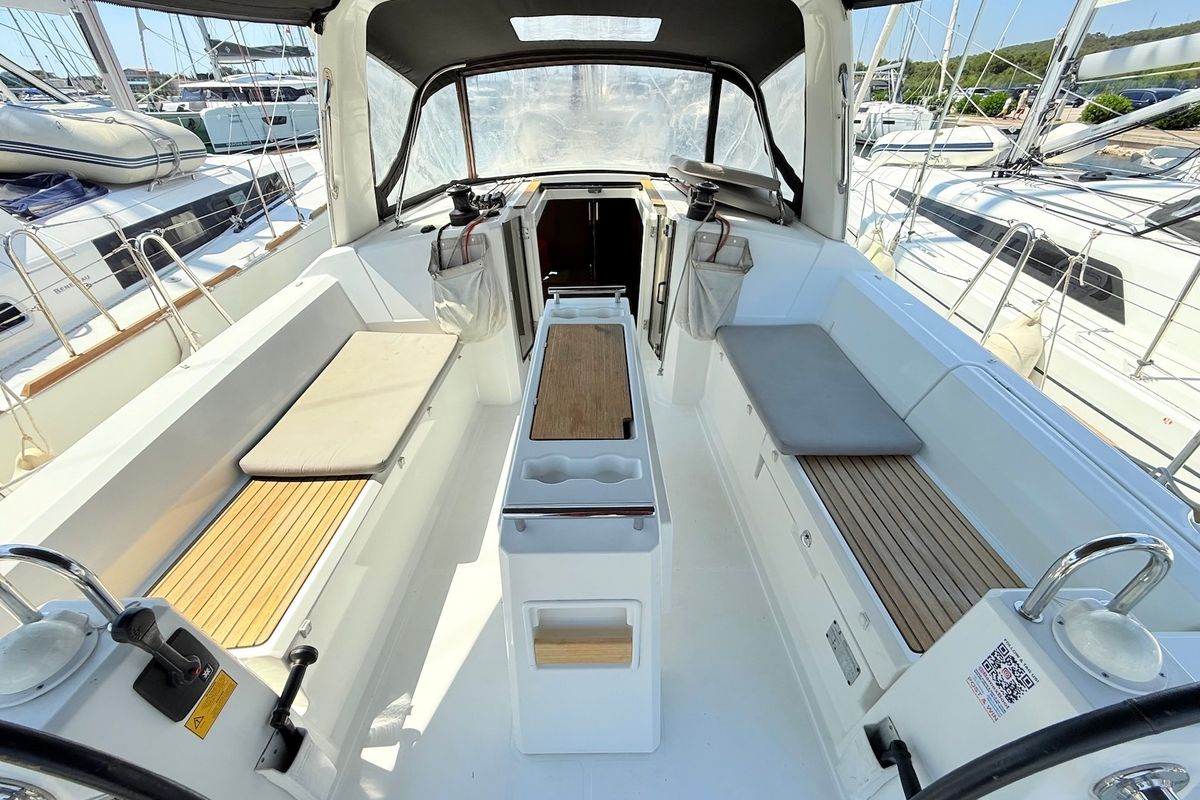 Cockpit of Foxy, a Beneteau Oceanis 38.1 sailboat at Općina Sukošan, Croatia
