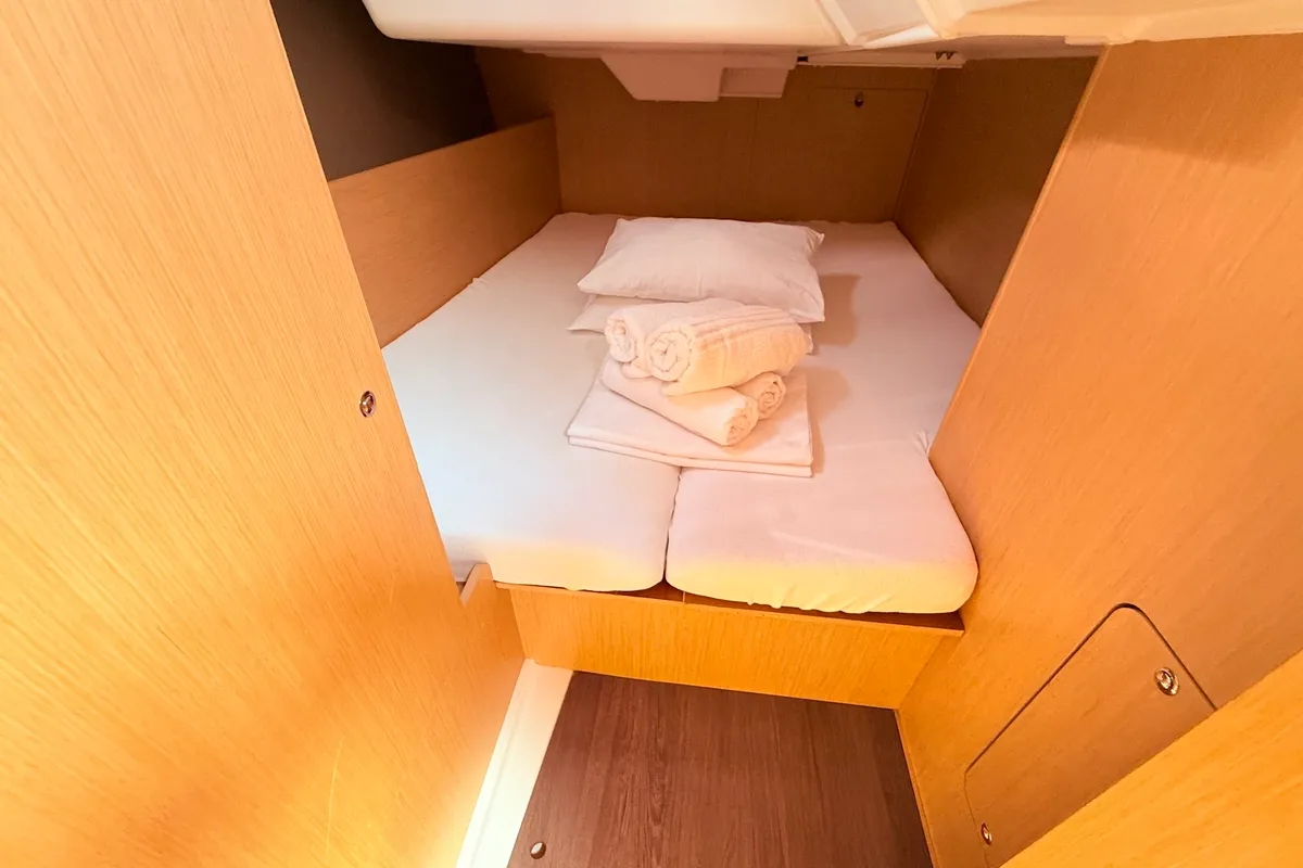 Cabin on Foxy, a Beneteau Oceanis 38.1 sailboat at Općina Sukošan, Croatia