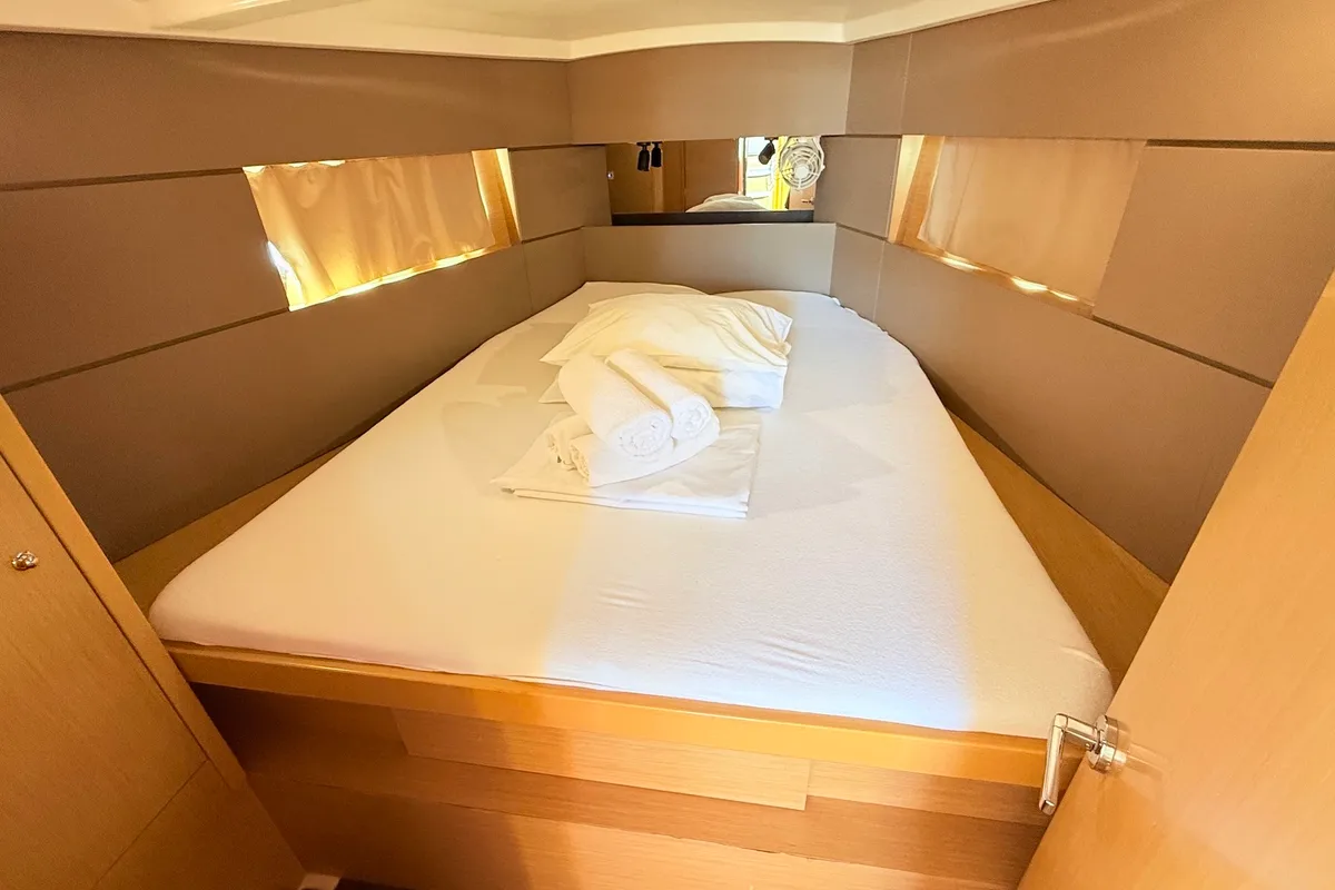 Cabin on Foxy, a Beneteau Oceanis 38.1 sailboat at Općina Sukošan, Croatia