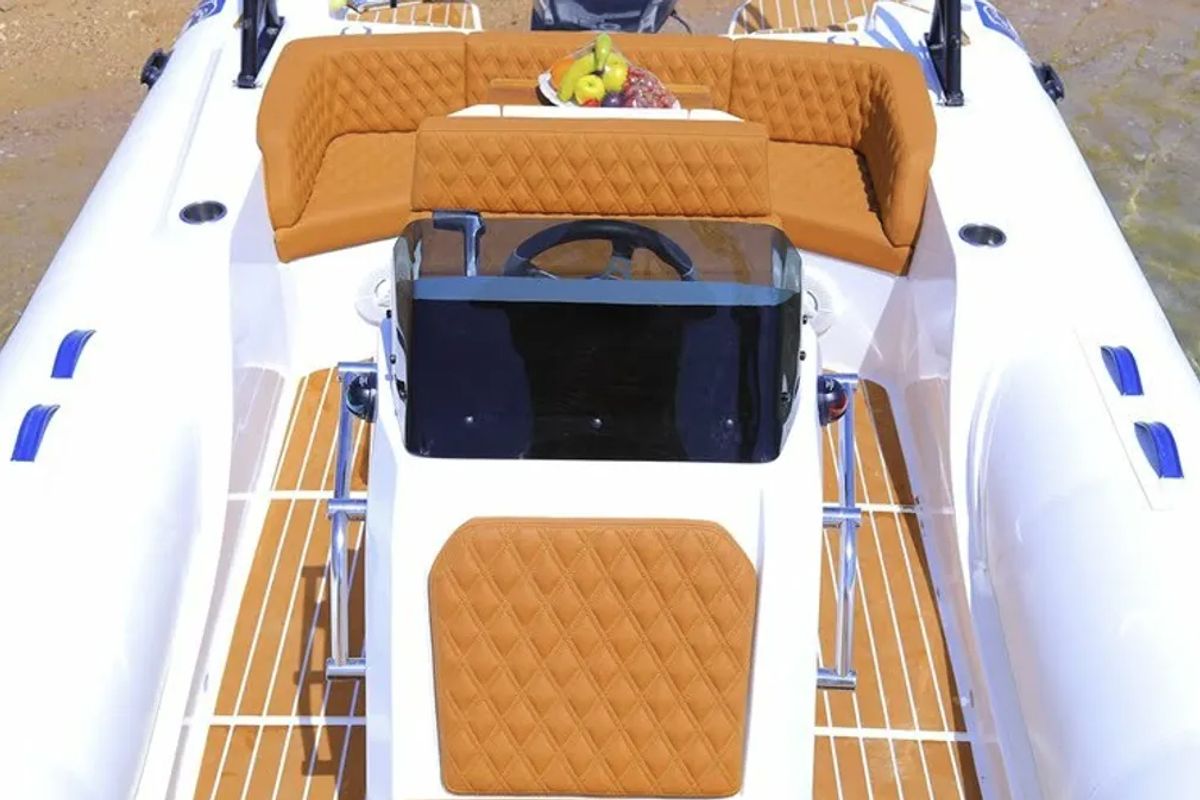 Deck of Viga Luxury 650, a Viga Boats Viga Luxury 650 rib at Općina Medulin, Croatia