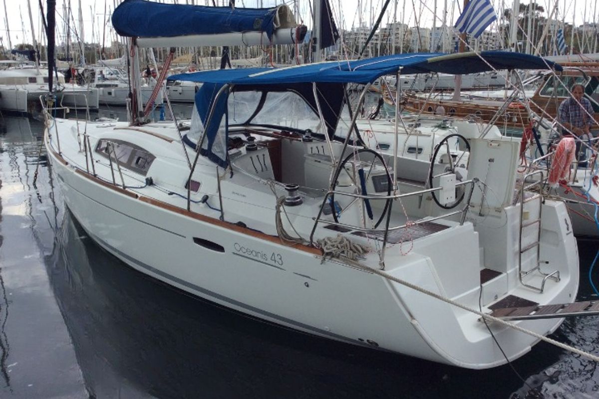 Exterior view of Seacret, a Beneteau Oceanis 43 sailboat at Athens, Greece